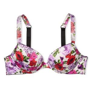 Victoria’s Secret Very Sexy Push-up Bra 32D SOLD OUT!